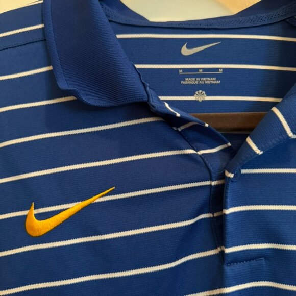 Blue Striped Men's Nike Golf Polo Size M - Picture 2 of 4